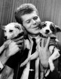 Ван Клиберн с собаками-космонавтами Белкой и Стрелкой