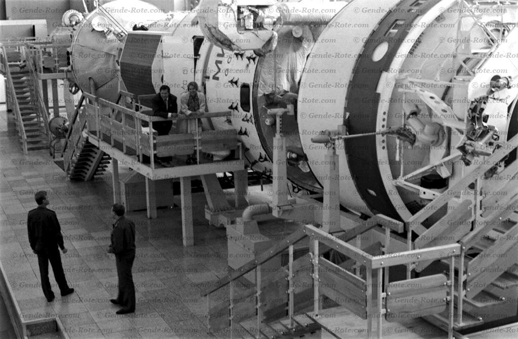 Зал орбитальной станции «МИР»