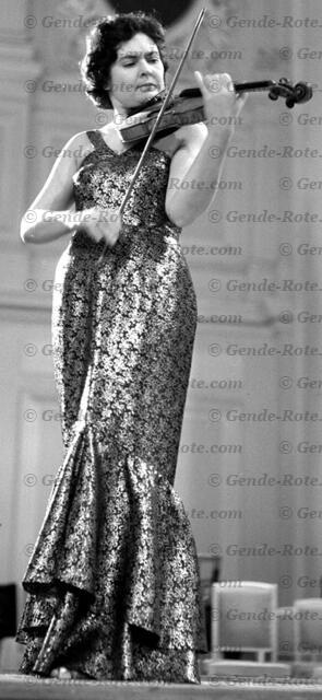 Нелли Школьникова